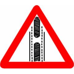 Asian Loto 3 mm Traffic Road Safety Sign Gap in Medium Sign Board, ALC-SGN-46-900