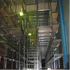 Slotted Angle Steel Rack, Load Capacity: 50-100kg/Layer