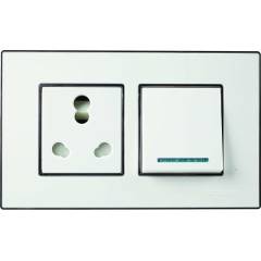 Crabtree Murano 4 Module Pearl White Cover Plate, ACMPLCWV04
