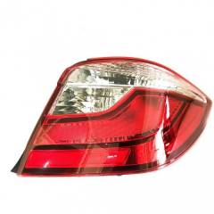 Autogold Right Hand Tail Lamp Assembly For Honda Amaze Type 2, AG471