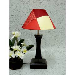 Tucasa Flamingo Wooden Table Lamp with Red Check Shade, LG-994
