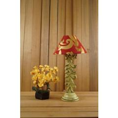 Tucasa Mango Wood Crushed Yellow Carving Table Lamp with 10 inch Polycotton Red Gold Pyramid Shade, WL-69